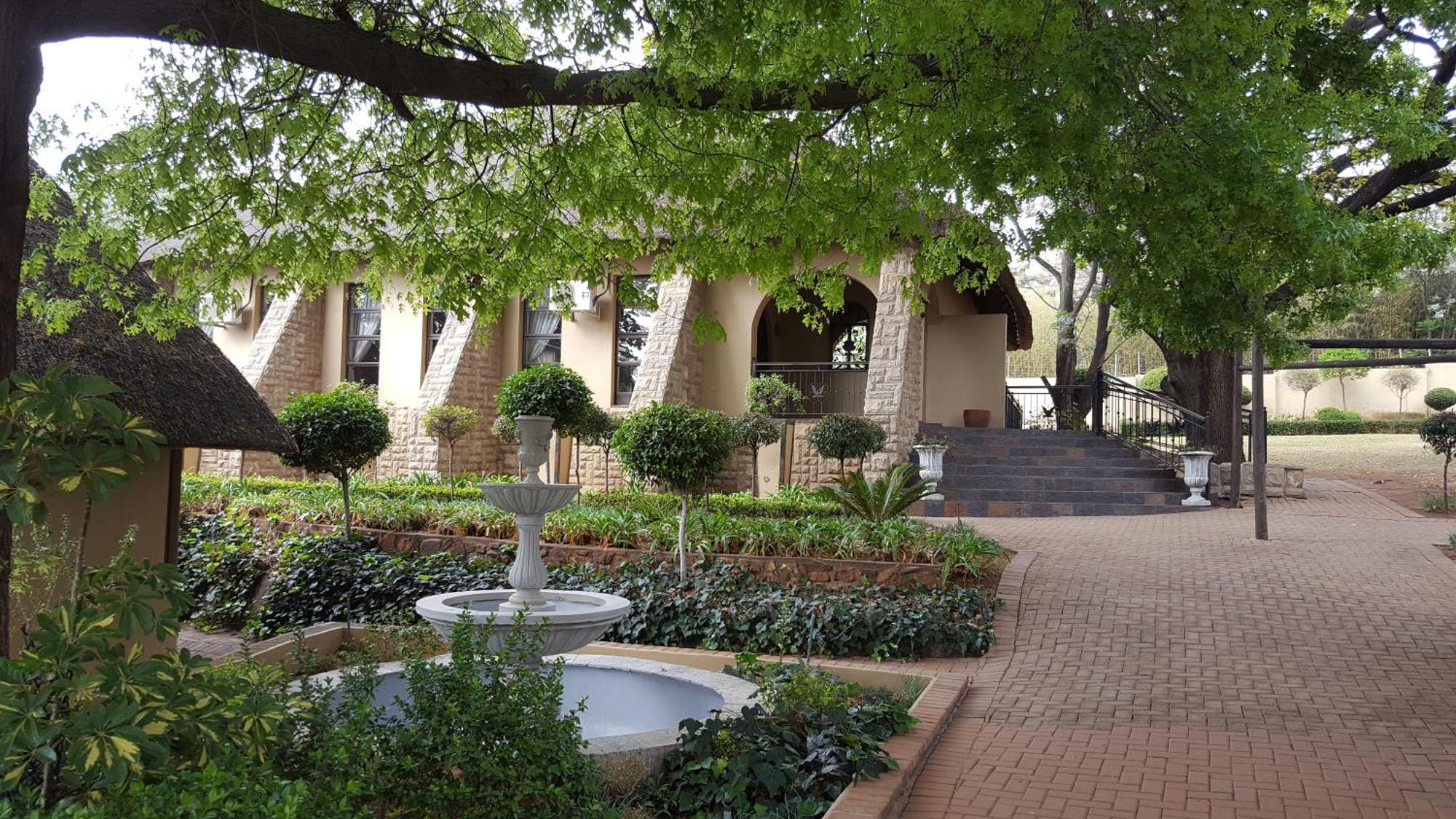 Black Eagle Hotel & Spa Roodepoort Exteriér fotografie
